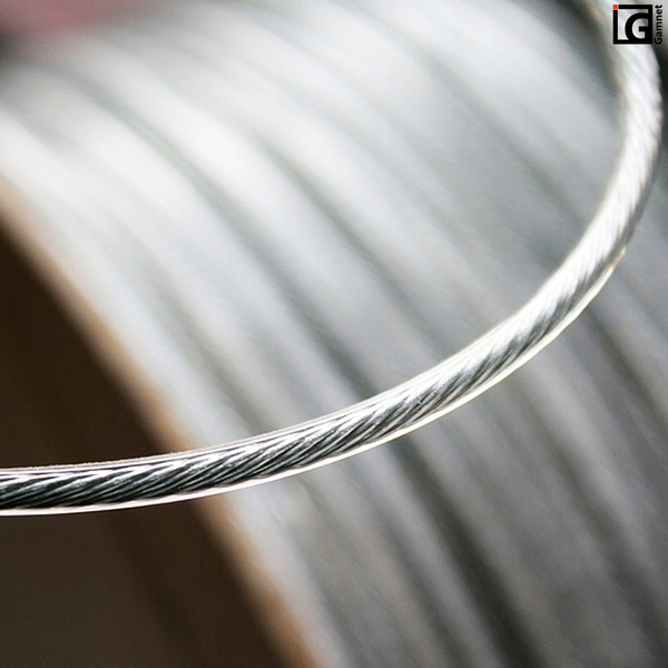 Linka stalowa w oplocie 3mm - 1mb.